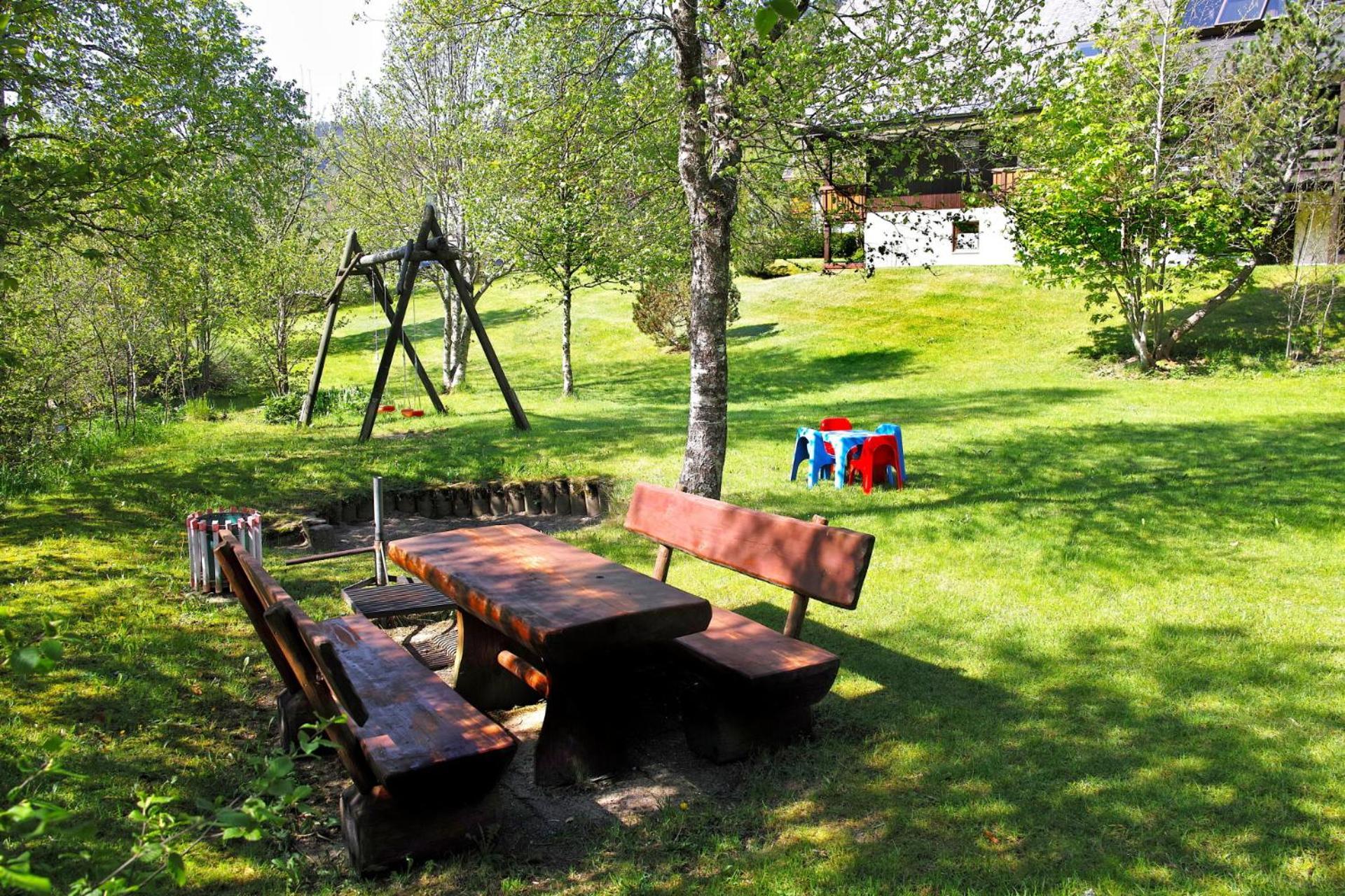 Naturidyll Am Fluss - Ferienhaus Albmatte - Grosser Garten Zum Grillen Und Entspannen-Direkt Neben Dem Radon Revitalbad Mit Sauna Und Thermalbecken St. Blasien Exterior photo